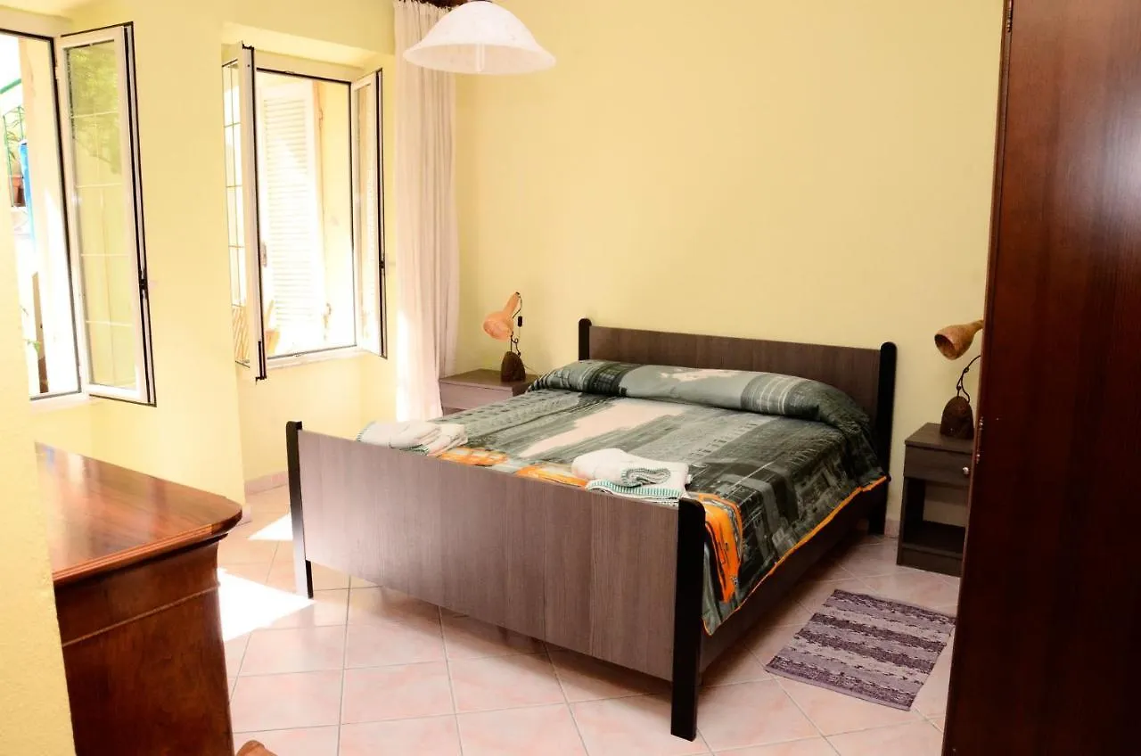 ベッド・アンド・ブレックファスト B&B Sardinia Room Siscaledda ドルガーリ